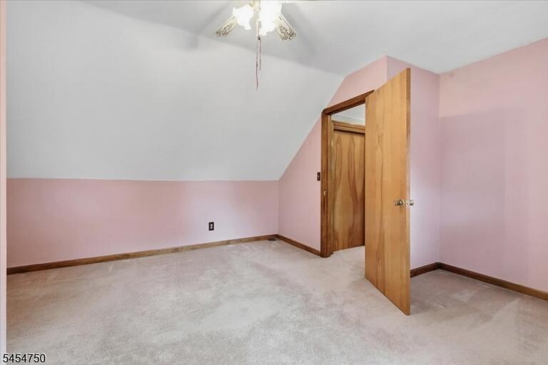 Property listing MLS 4047887 photo 19