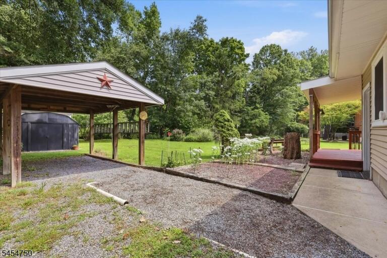 Property listing MLS 4047887 photo 24