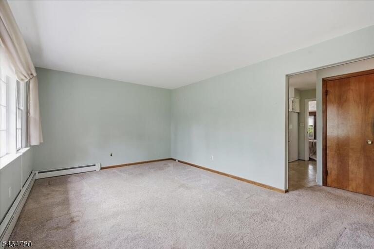 Property listing MLS 4047887 photo 7