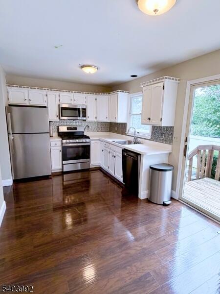Property listing MLS 4047891 photo 2