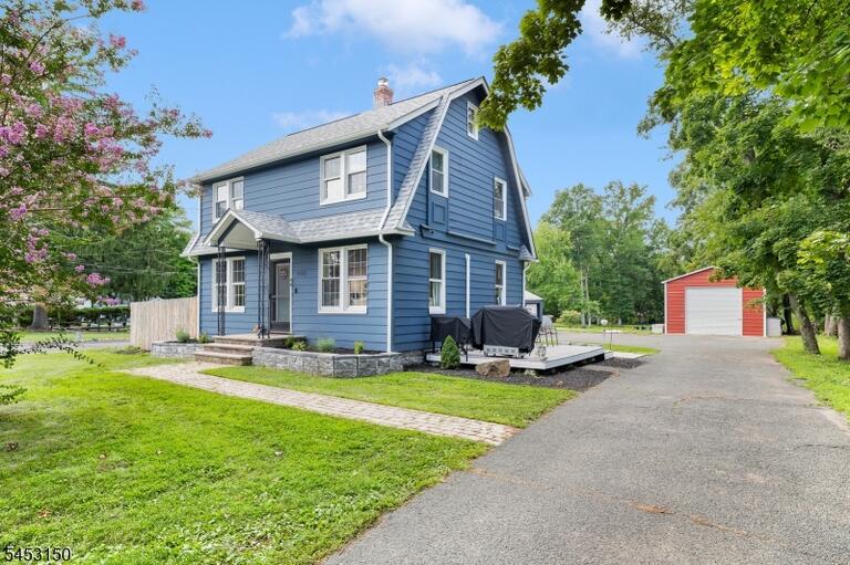 Property listing MLS 4047896 photo 3