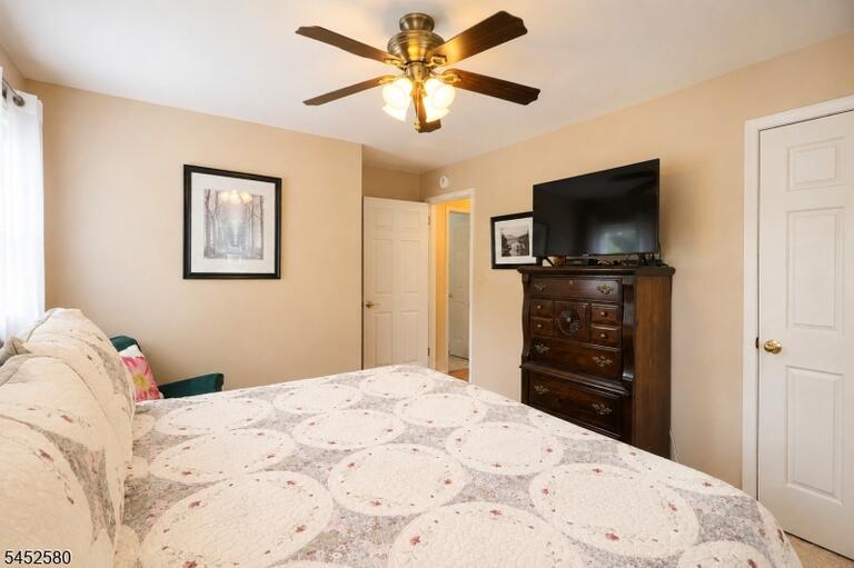 Property listing MLS 4047905 photo 11