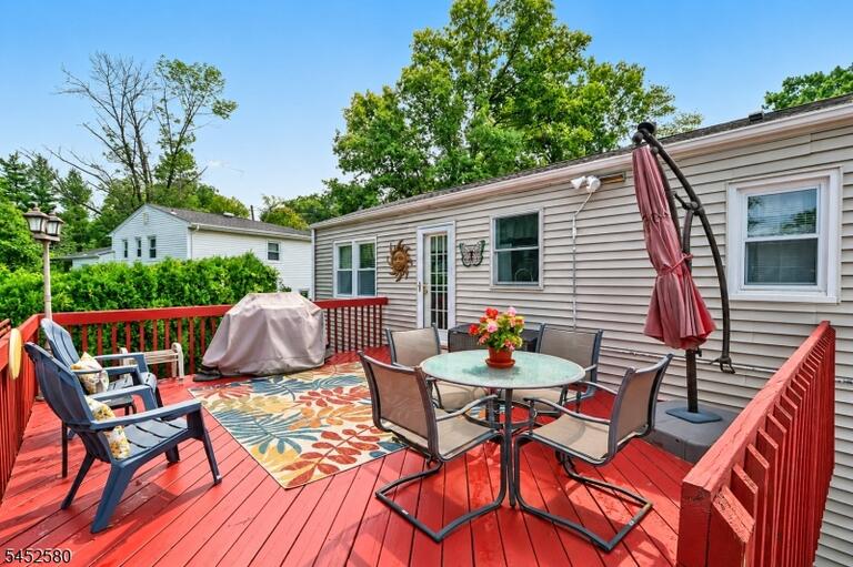 Property listing MLS 4047905 photo 17