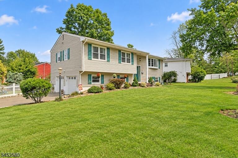 Property listing MLS 4047905 photo 27
