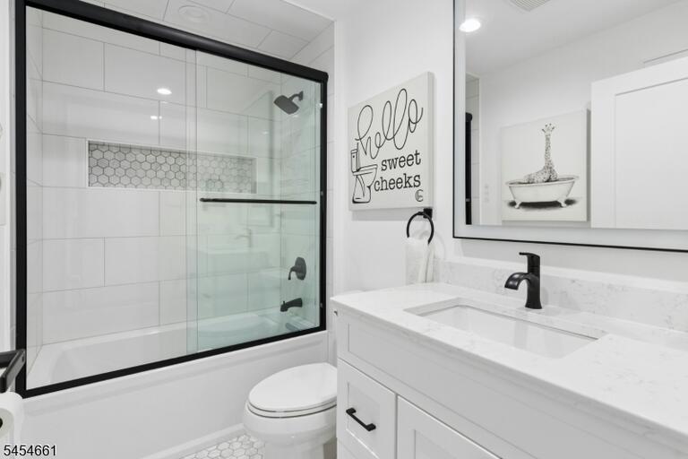 Property listing MLS 4047952 photo 16