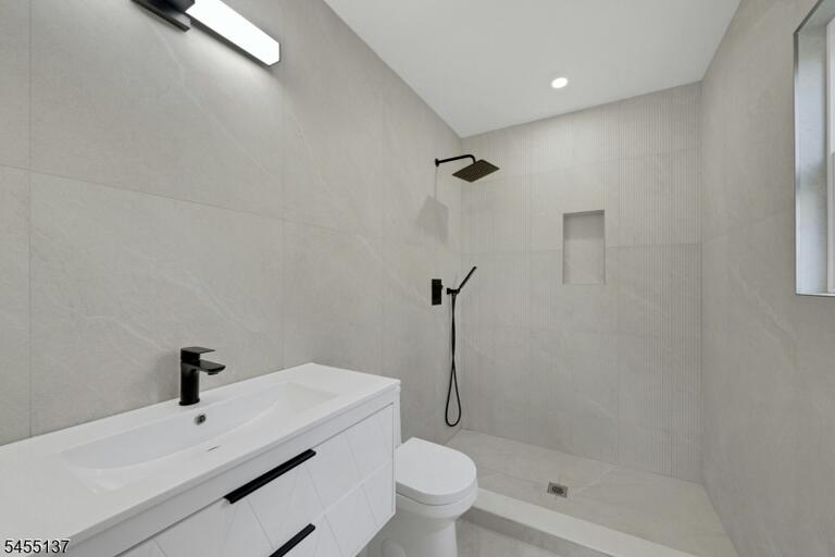 Property listing MLS 4047953 photo 22