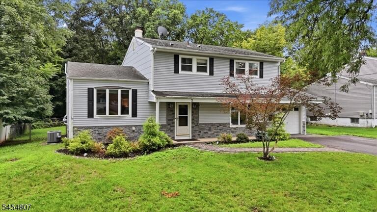 Property listing MLS 4047961 photo 1