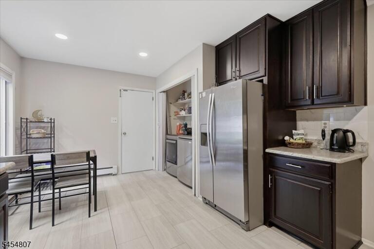Property listing MLS 4047961 photo 14