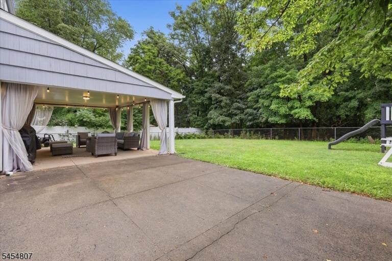 Property listing MLS 4047961 photo 26