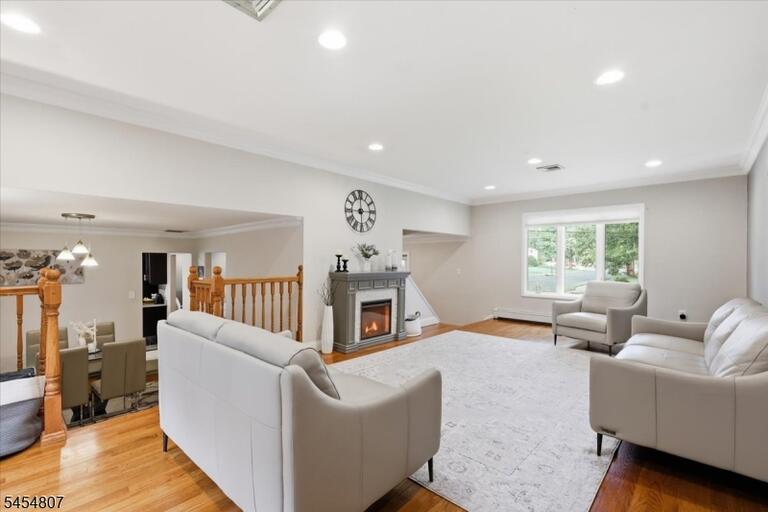 Property listing MLS 4047961 photo 7