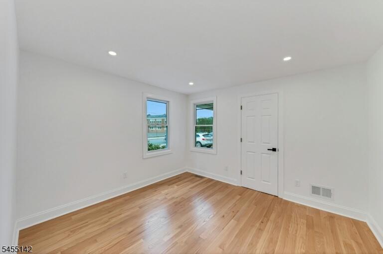 Property listing MLS 4047964 photo 15