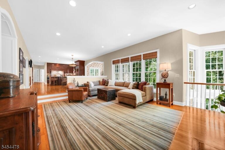 Property listing MLS 4047990 photo 16