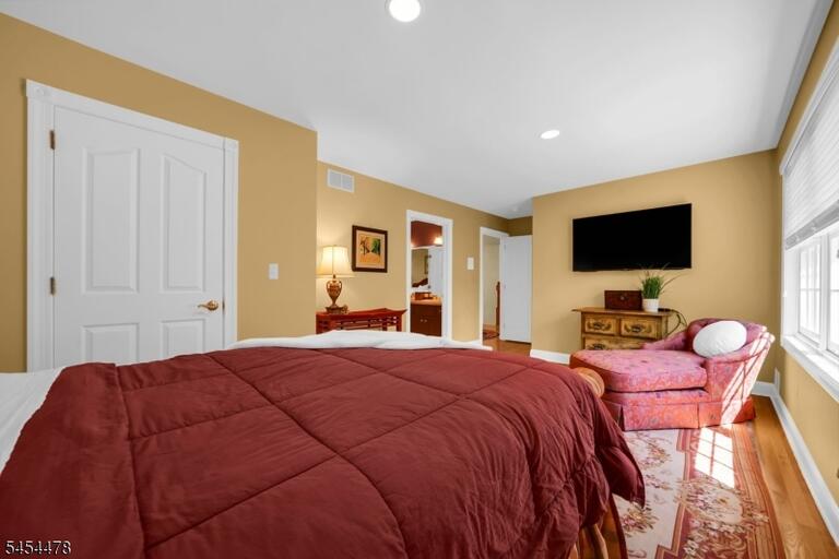 Property listing MLS 4047990 photo 29