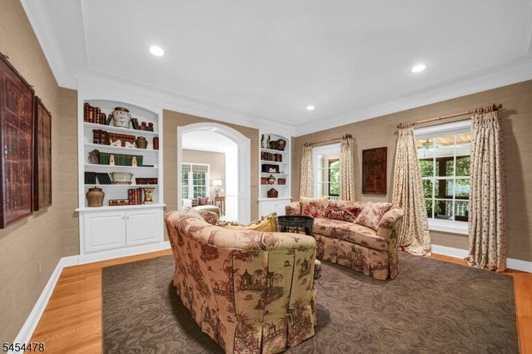 Property listing MLS 4047990 photo 6