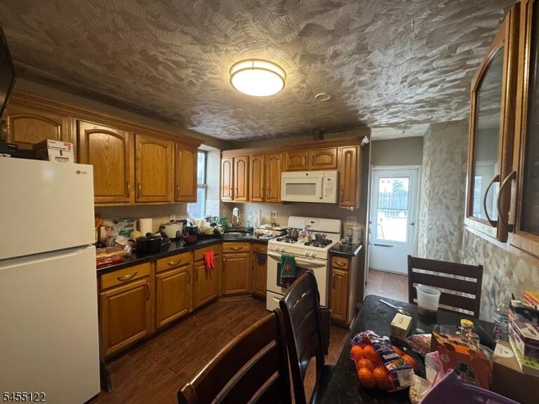 Property listing MLS 4047993 photo 15