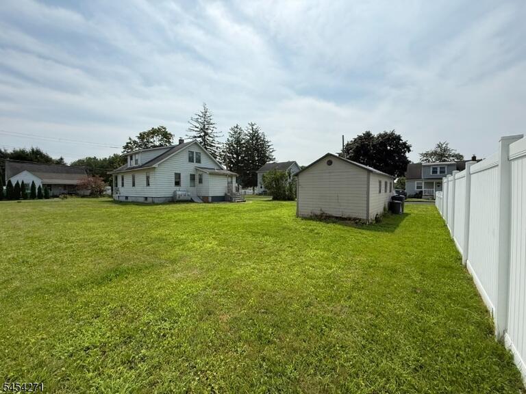 Property listing MLS 4048036 photo 6