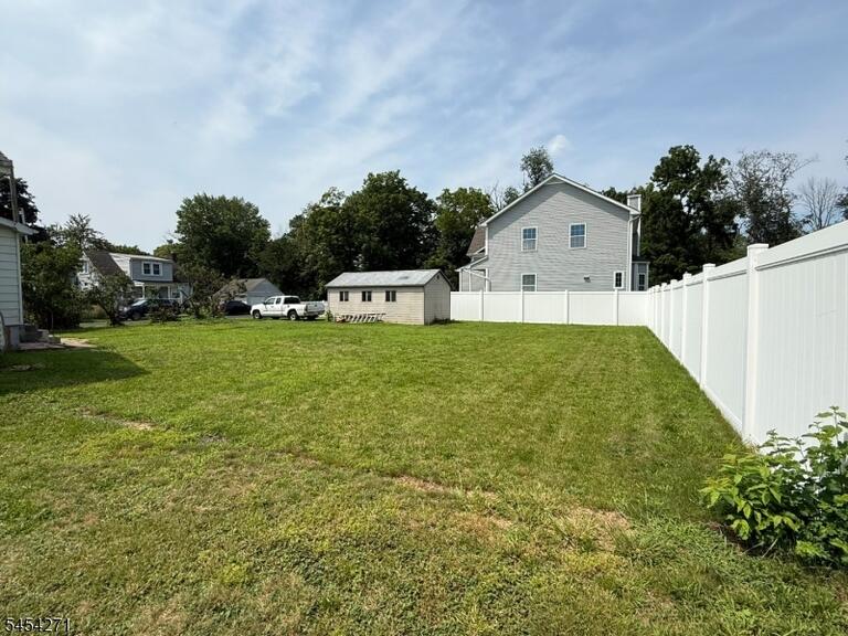 Property listing MLS 4048036 photo 7