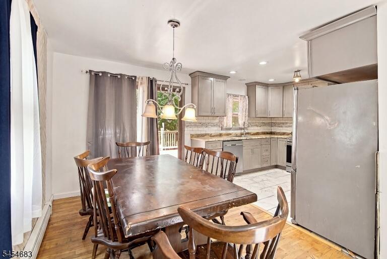 Property listing MLS 4048037 photo 11