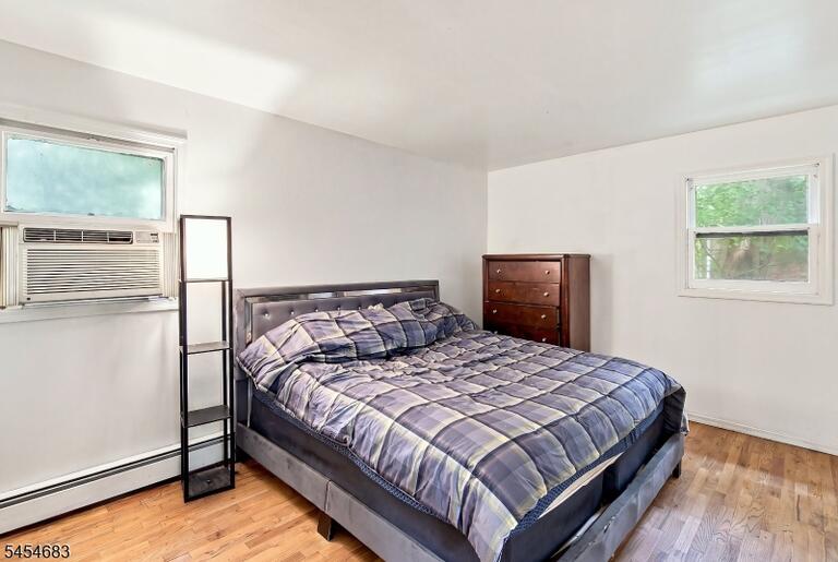 Property listing MLS 4048037 photo 12