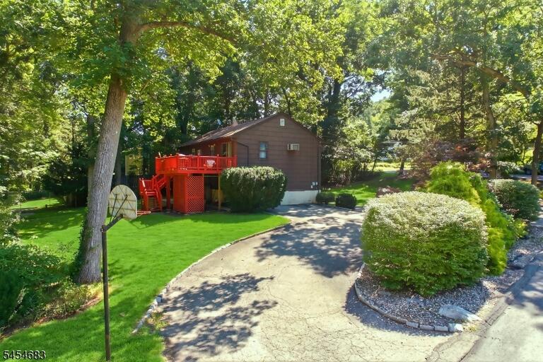 Property listing MLS 4048037 photo 23