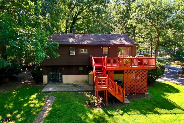 Property listing MLS 4048037 photo 25