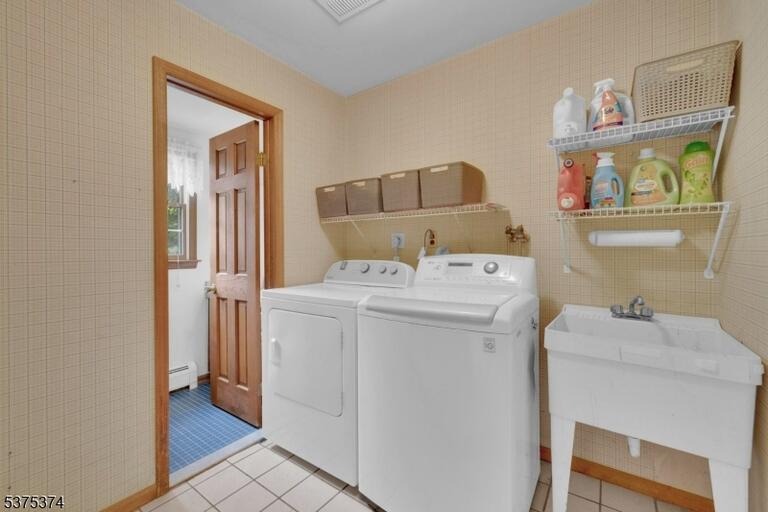 Property listing MLS 4048049 photo 15