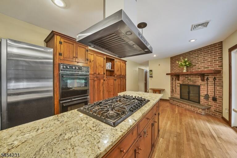Property listing MLS 4048056 photo 14