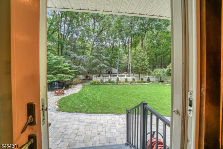 Property listing MLS 4048056 photo 15