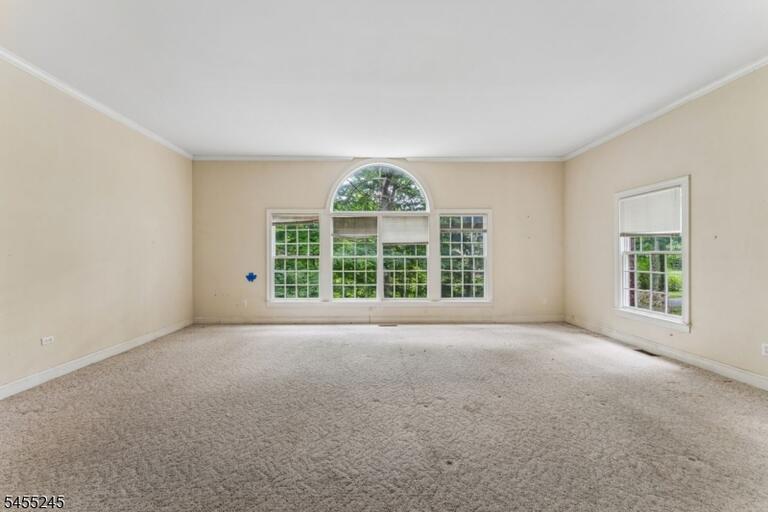 Property listing MLS 4048063 photo 22