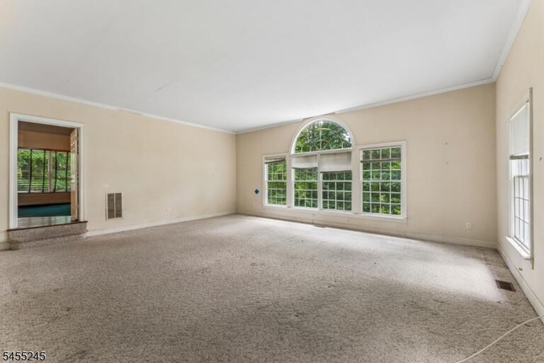 Property listing MLS 4048063 photo 23
