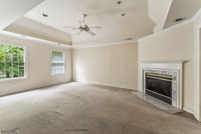 Property listing MLS 4048063 photo 25