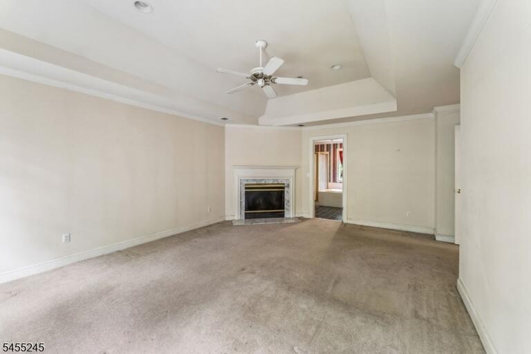 Property listing MLS 4048063 photo 26