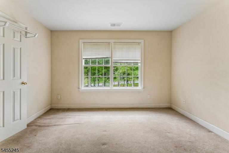 Property listing MLS 4048063 photo 32