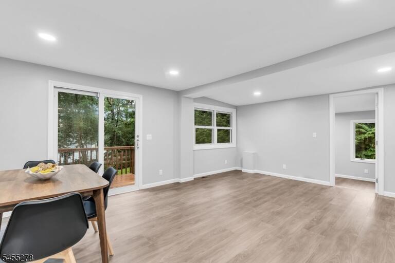 Property listing MLS 4048080 photo 11