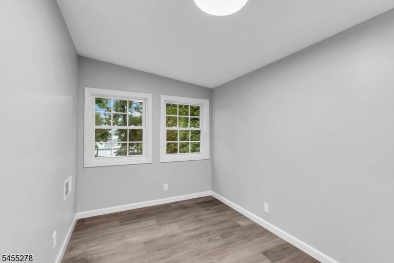 Property listing MLS 4048080 photo 18