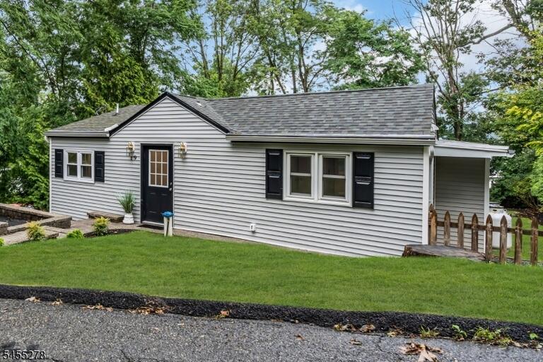 Property listing MLS 4048080 photo 35