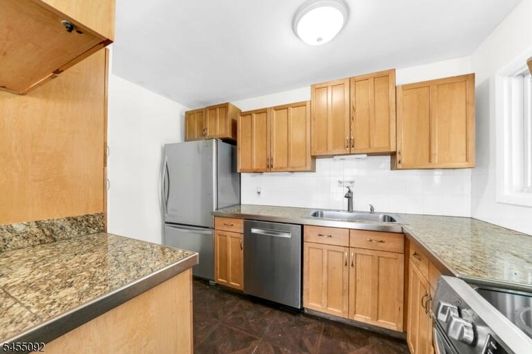 Property listing MLS 4048083 photo 20