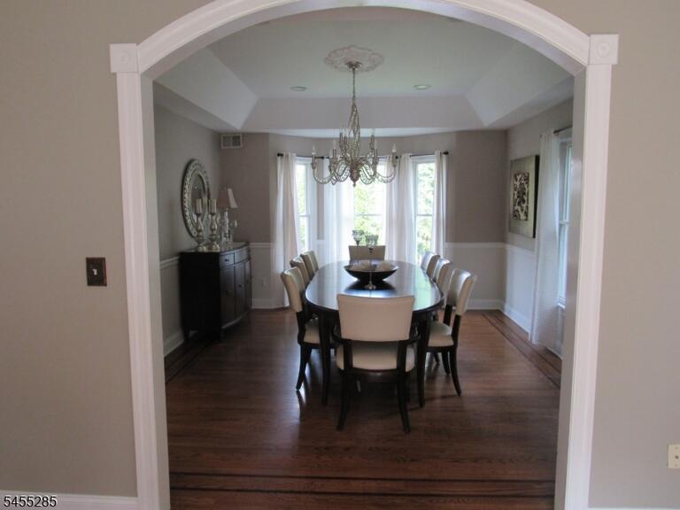 Property listing MLS 4048086 photo 10