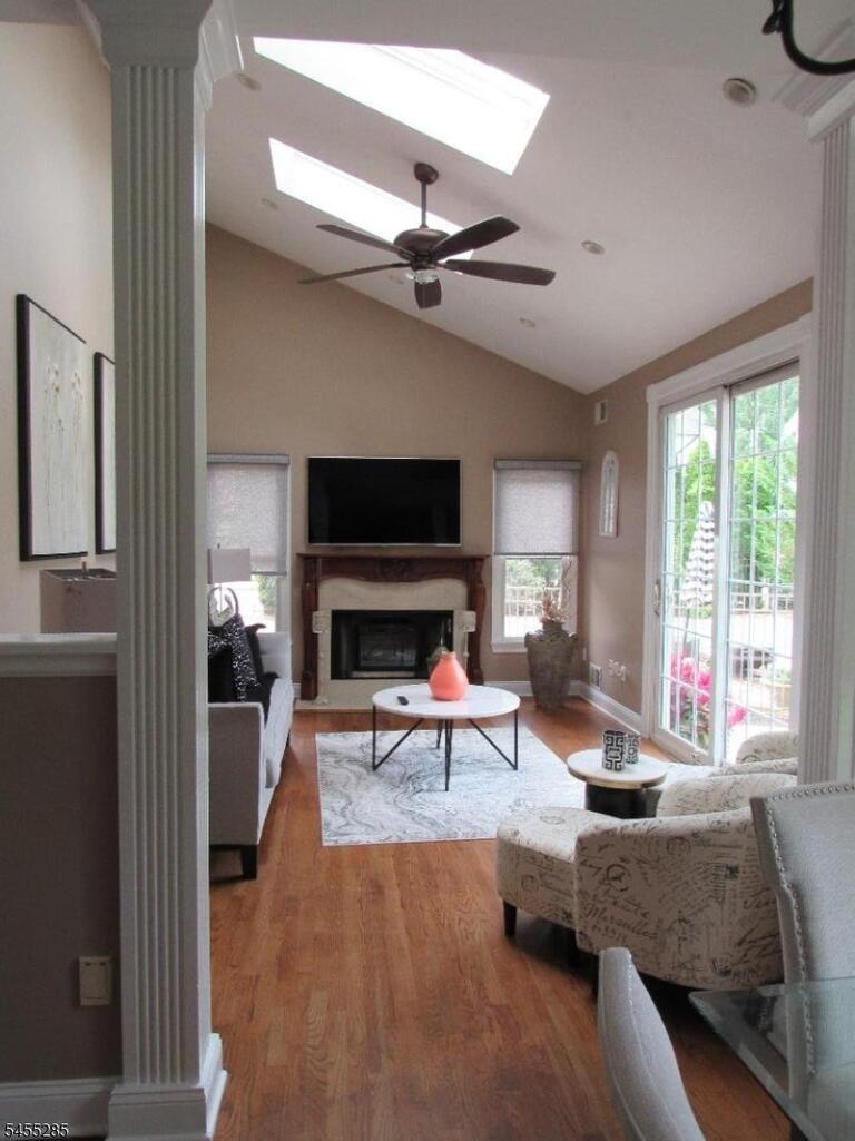 Property listing MLS 4048086 photo 13