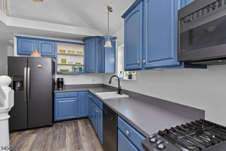 Property listing MLS 4048092 photo 13