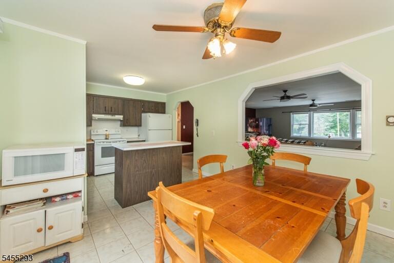 Property listing MLS 4048099 photo 17