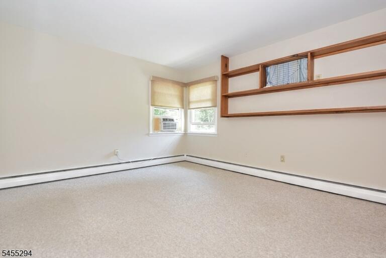 Property listing MLS 4048102 photo 26