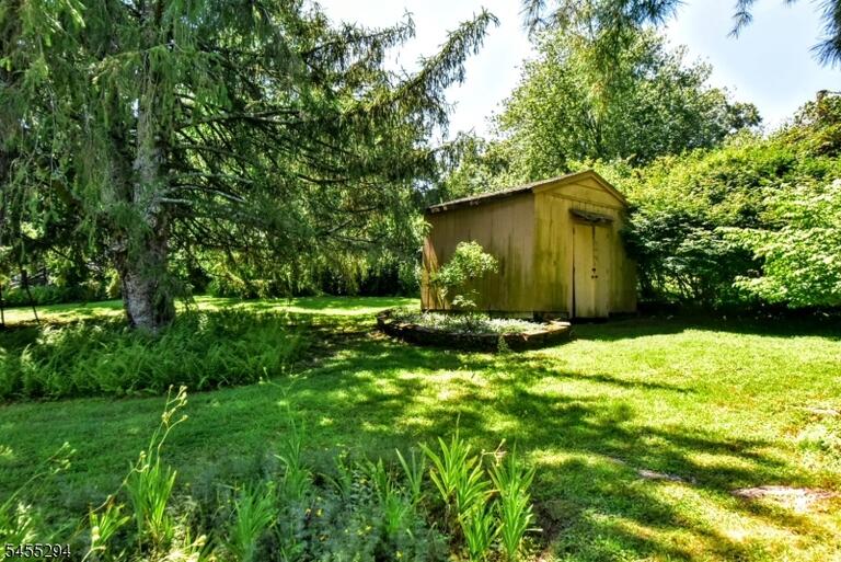Property listing MLS 4048102 photo 46