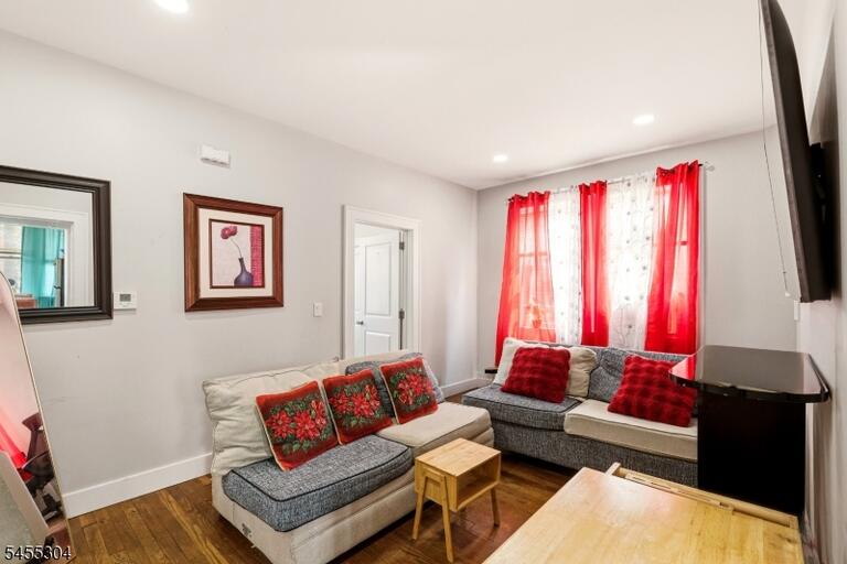 Property listing MLS 4048104 photo 15