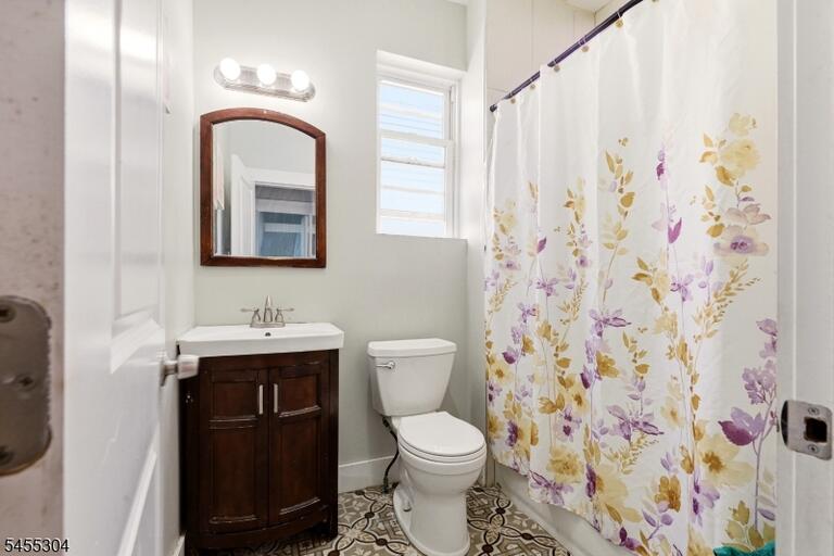 Property listing MLS 4048104 photo 21