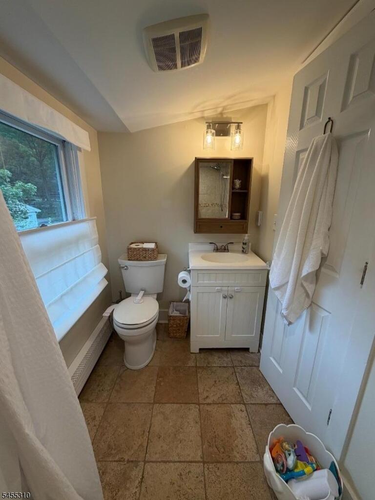 Property listing MLS 4048108 photo 13