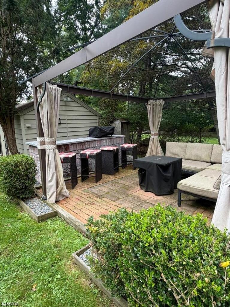 Property listing MLS 4048108 photo 15