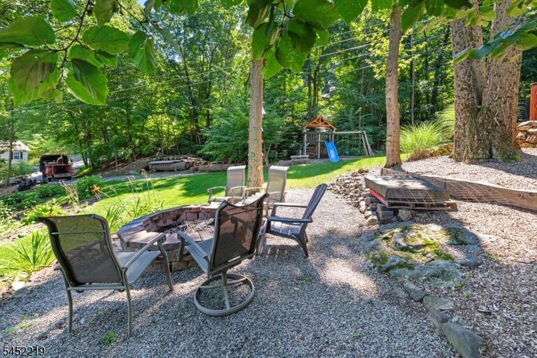 Property listing MLS 4048116 photo 24