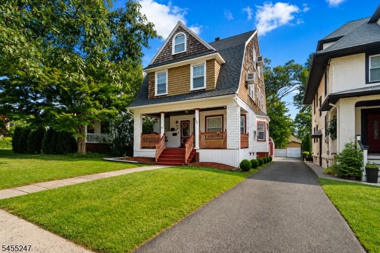 Property listing MLS 4048123 photo 1