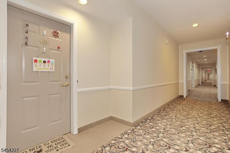 Property listing MLS 4048125 photo 3